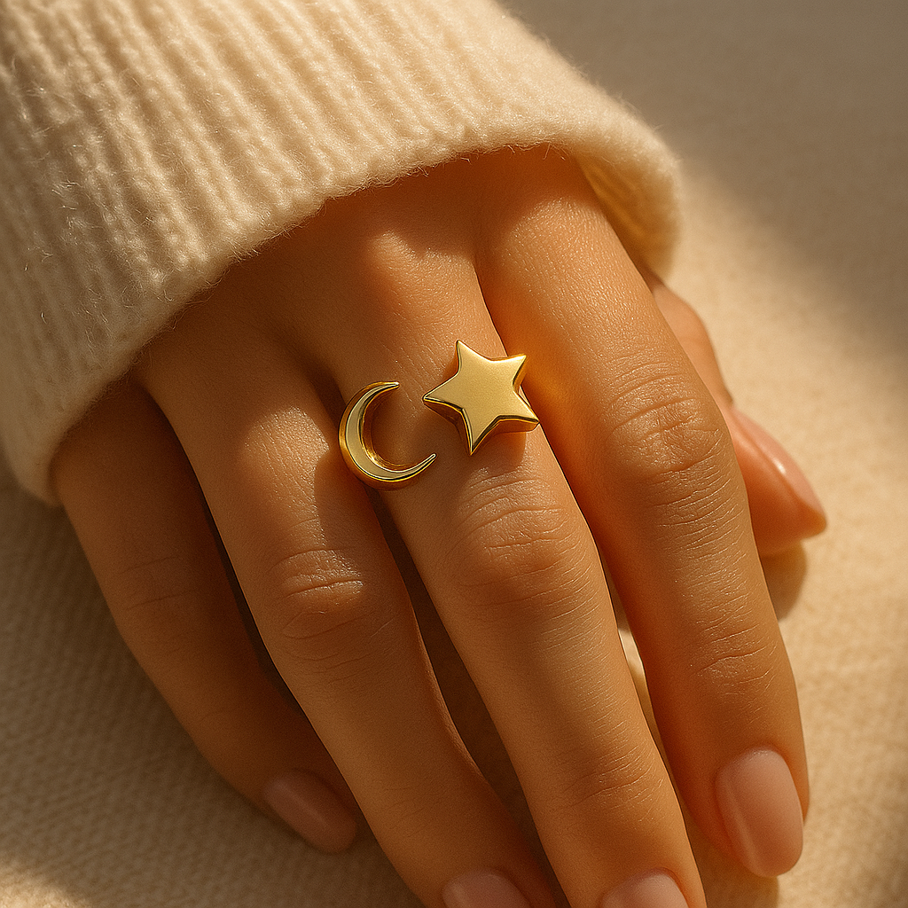 Luna Spinner Ring