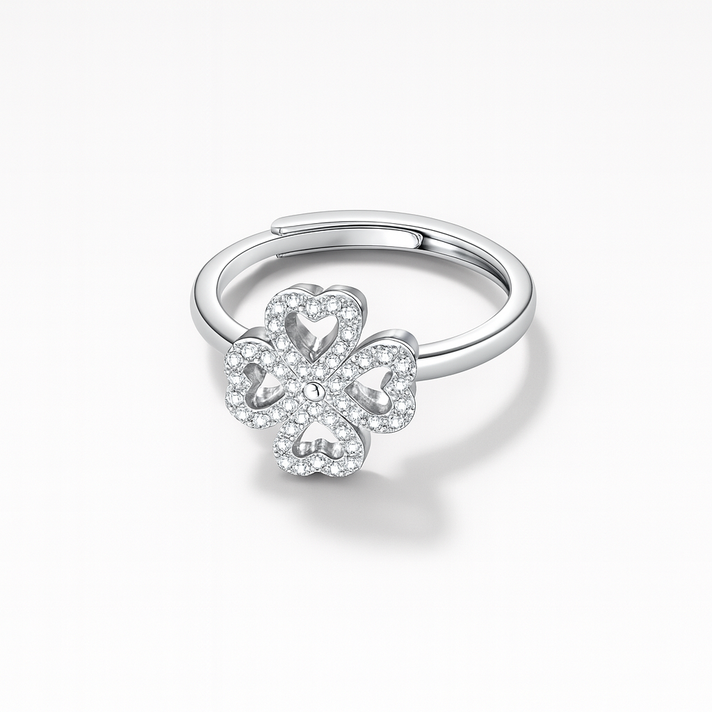Clover Spinner Ring